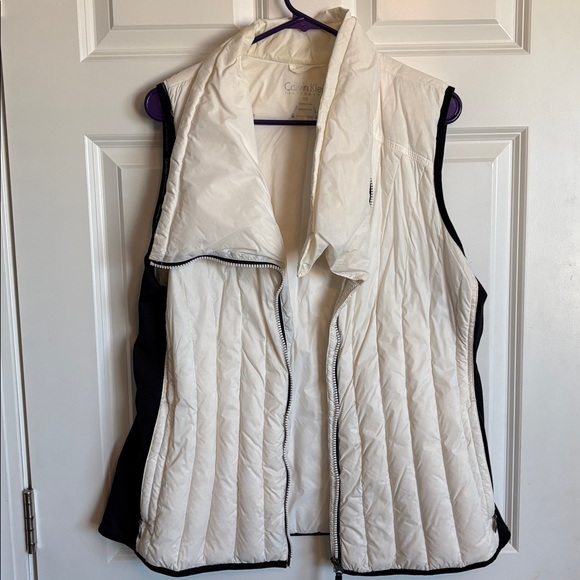 Calvin Klein Performance Vest Bundle - Picture 6 of 9